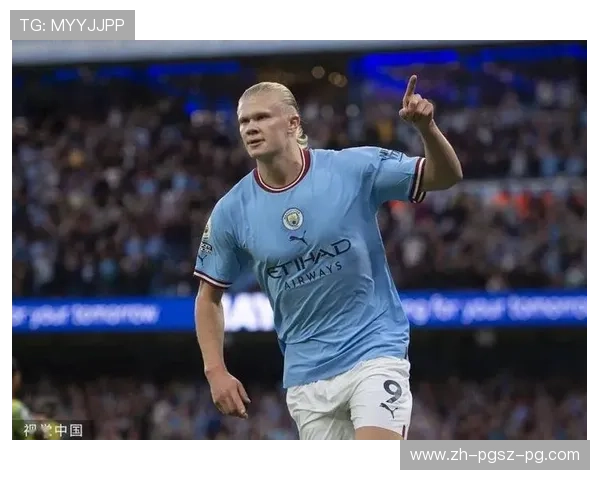 奖杯合影突发状况哈兰德遭男球迷强吻魔人无语了瞬间刷屏